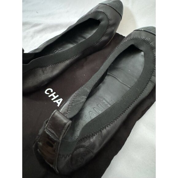 Chanel Women's Flats Ballerinas Black Logo CC Leather 36 - Picture 4 of 11